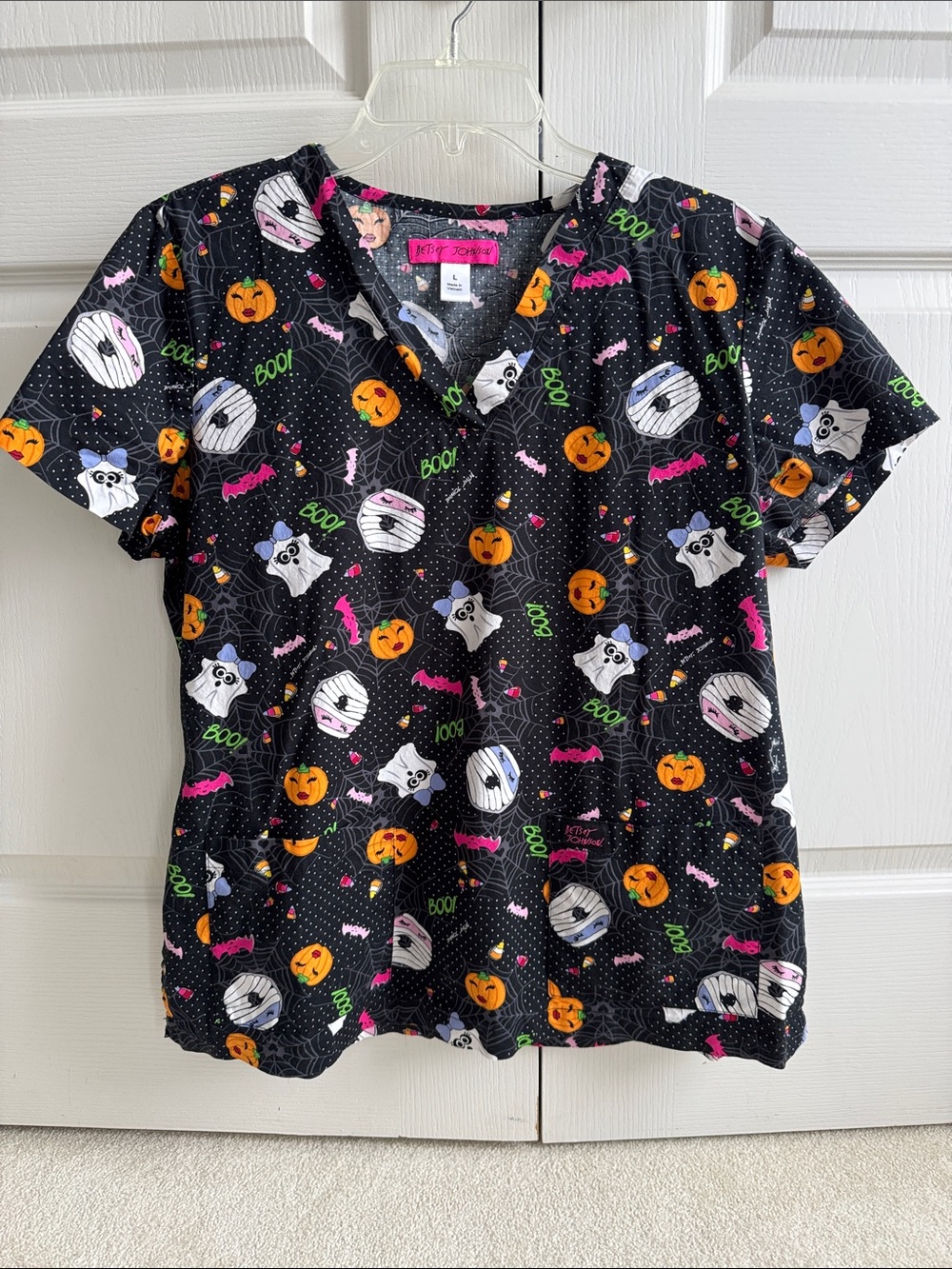Betsey Johnson Scrub Top Black Halloween Print